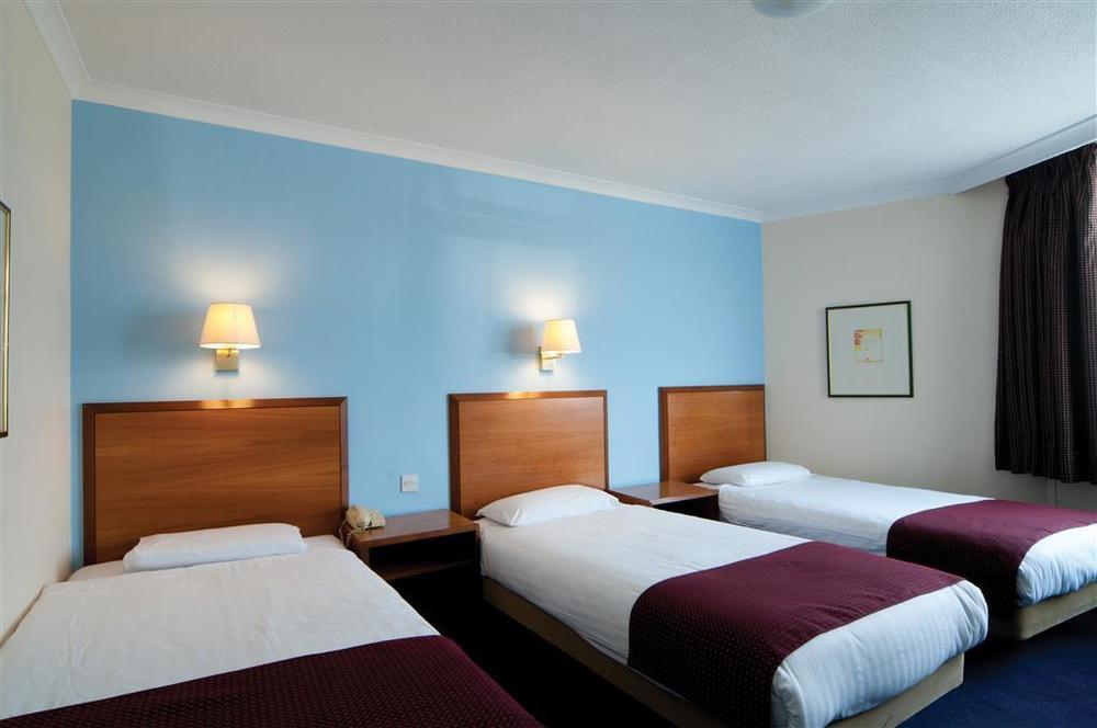 The Bell Hotel Έπινγκ Δωμάτιο φωτογραφία
