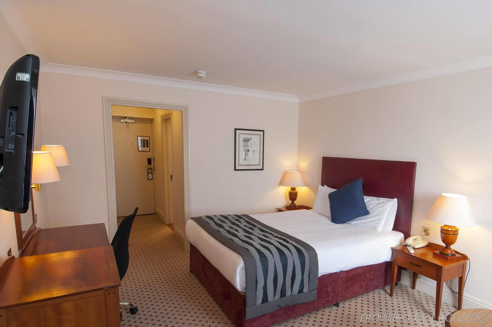 The Bell Hotel Έπινγκ Εξωτερικό φωτογραφία