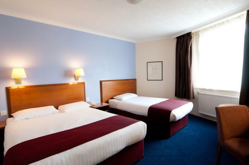The Bell Hotel Έπινγκ Εξωτερικό φωτογραφία